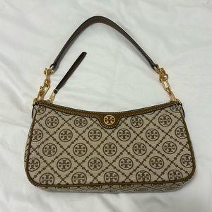 tory burch equestrian shoulder bag with extra shoulder strap -